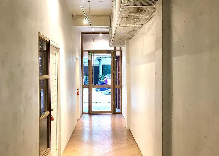 Beige Poshtels + Netflix Hostel กรุงเทพมหานคร